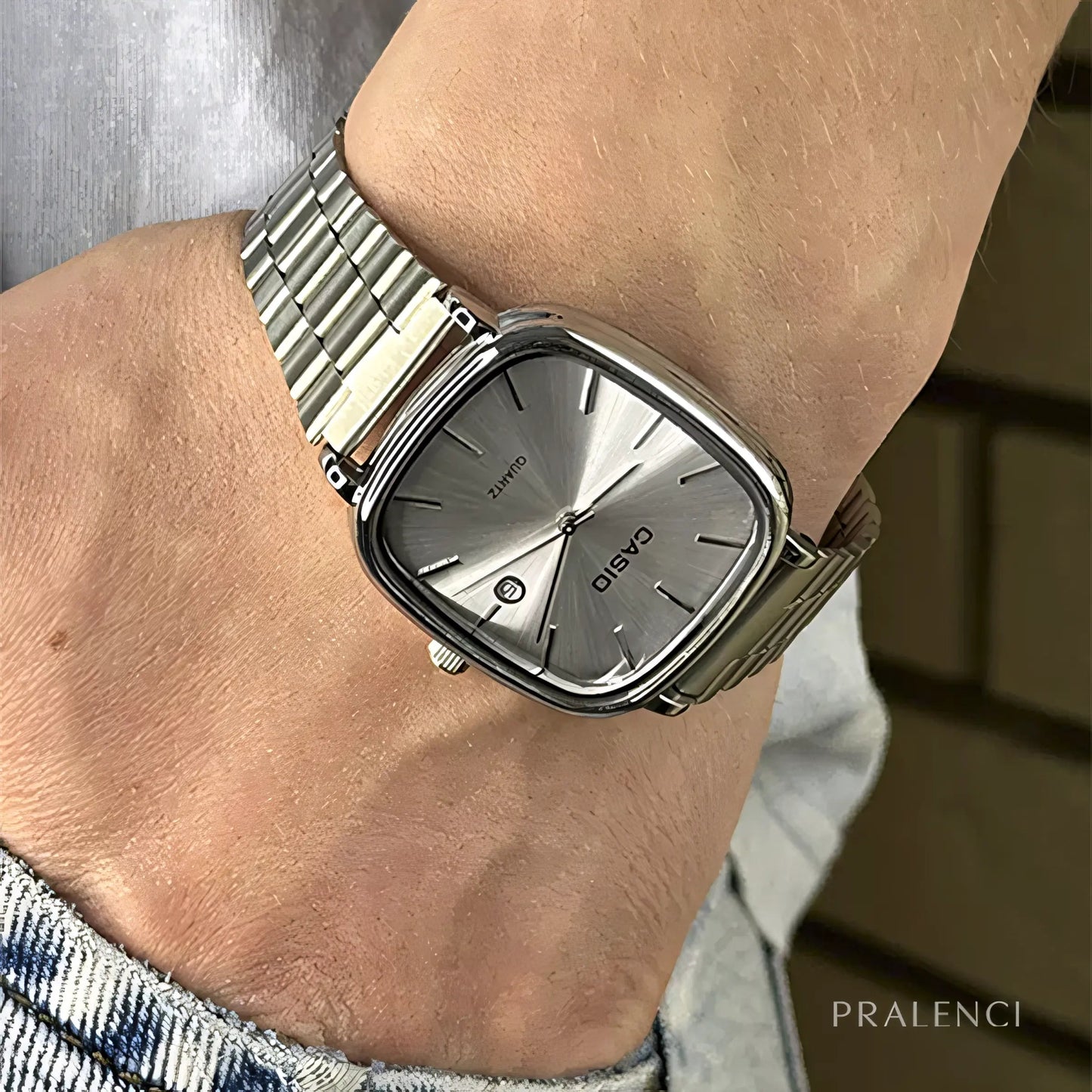 C A S I O LUXURIOUS WATCH + FREE DELIVERY